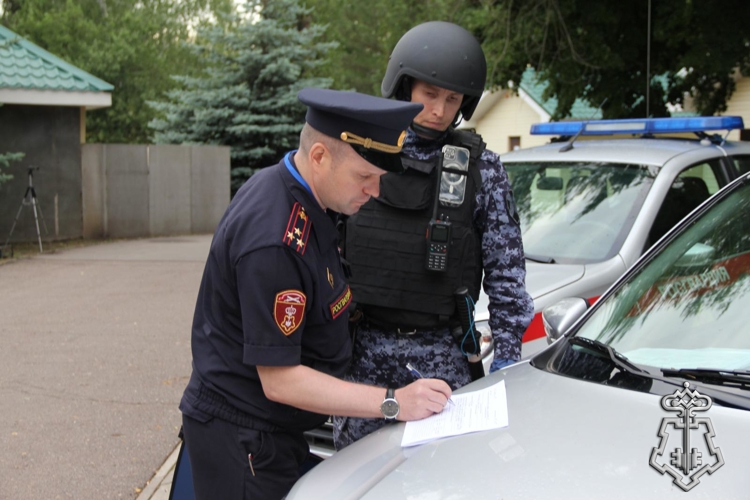 Росгвардейцы из Коми приняли участие во Всероссийском конкурсе профмастерства среди сотрудников вневедомственной охраны в Воронеже