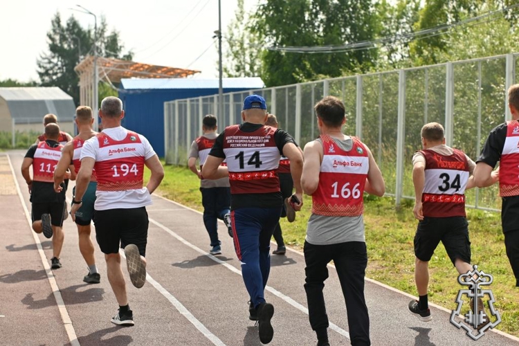 В Сыктывкаре росгвардейцы провели спортивный праздник в честь Дня физкультурника