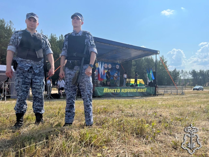В Коми росгвардейцы обеспечили безопасность мероприятий, посвященных Дню воздушно-десантных войск