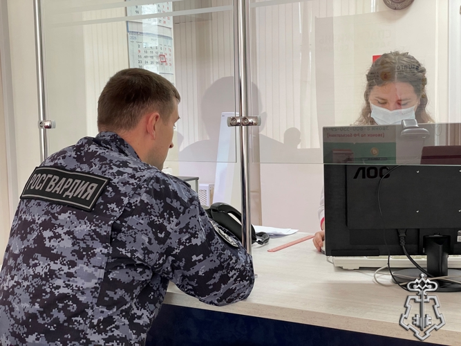 Росгвардейцы Сыктывкара приняли участие в донорской акции накануне юбилеев ведомства