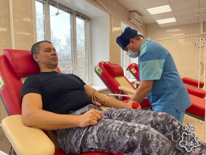 Росгвардейцы Сыктывкара приняли участие в донорской акции накануне юбилеев ведомства