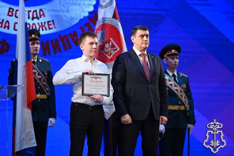 В Сыктывкаре состоялось торжественное мероприятие в честь 10-летия образования Росгвардии