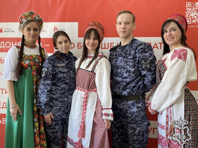 В Сыктывкаре сотрудники Росгвардии пополнили банк донорской крови в Национальный день донора