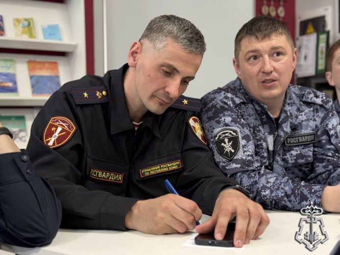 В Национальной библиотеке Коми прошла интеллектуальная игра, посвящённая юбилею Росгвардии и Дню коми языка