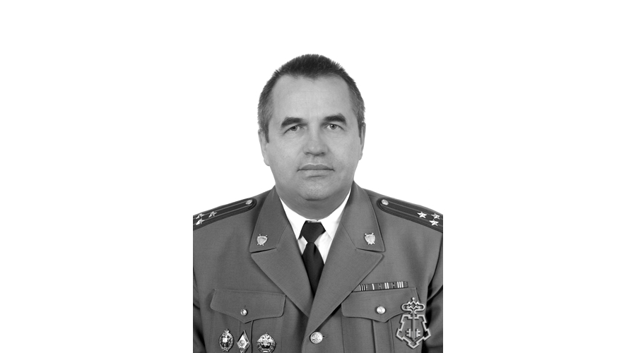 Начальник Управления вневедомственной охраны Республики Коми поздравил с 70-летним юбилеем полковника милиции в отставке Попова В.И.