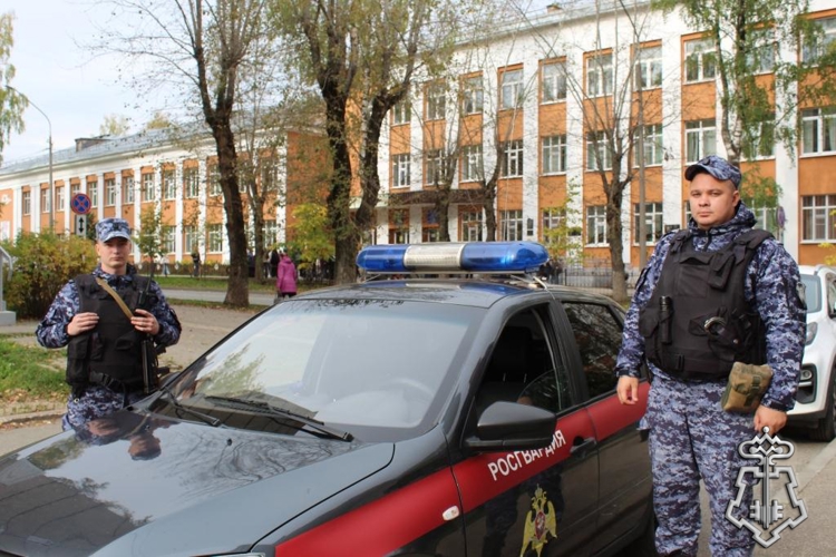 Росгвардия Коми совместно с полицией обеспечила безопасность проведения выборов
