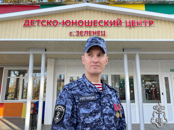 В СЫКТЫВКАРЕ РОСГВАРДЕЕЦ ВСТРЕТИЛСЯ СО ШКОЛЬНИКАМИ В РАМКАХ ПРОЕКТА «ВСТРЕЧА С ЧЕМПИОНОМ»