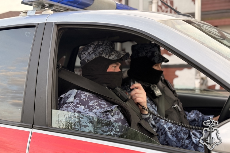 Росгвардейцы пресекли противоправные действия в Сыктывкаре и Печоре